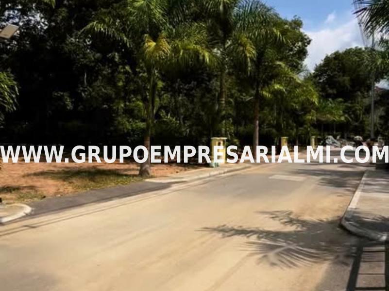 AMPLIO LOTE EN VENTA - SECTOR SANTA LUCIA COD: 33876