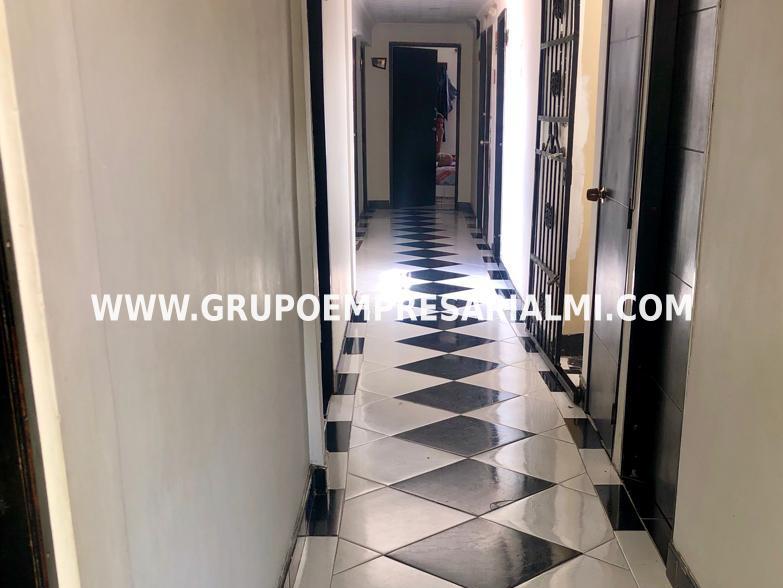GRANDIOSO HOTEL EN VENTA - SECTOR PRADO CENTRO COD: 33909
