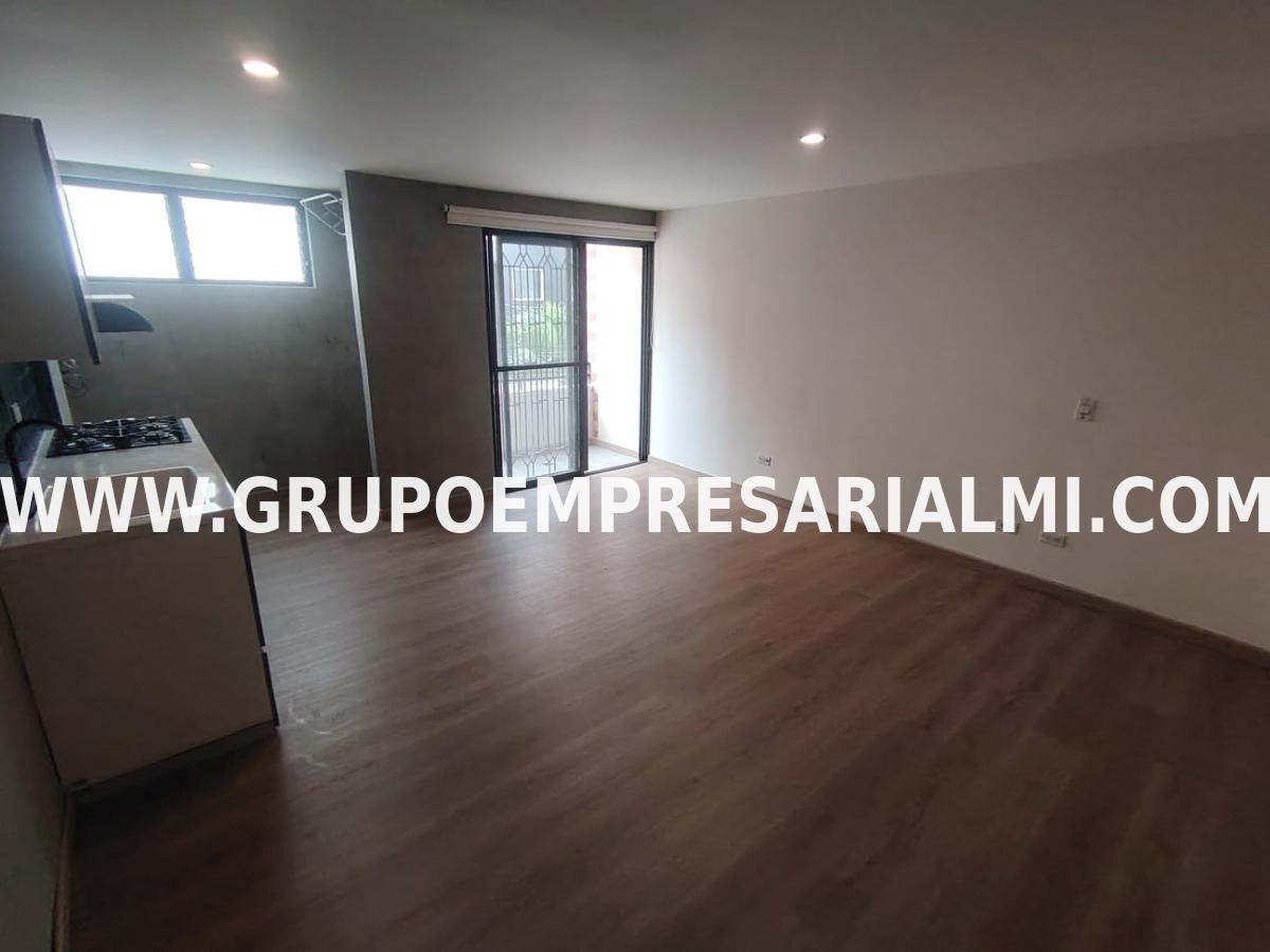 ACOGEDOR APARTAMENTO EN ARRIENDO - SECTOR LAURELES COD: 33953