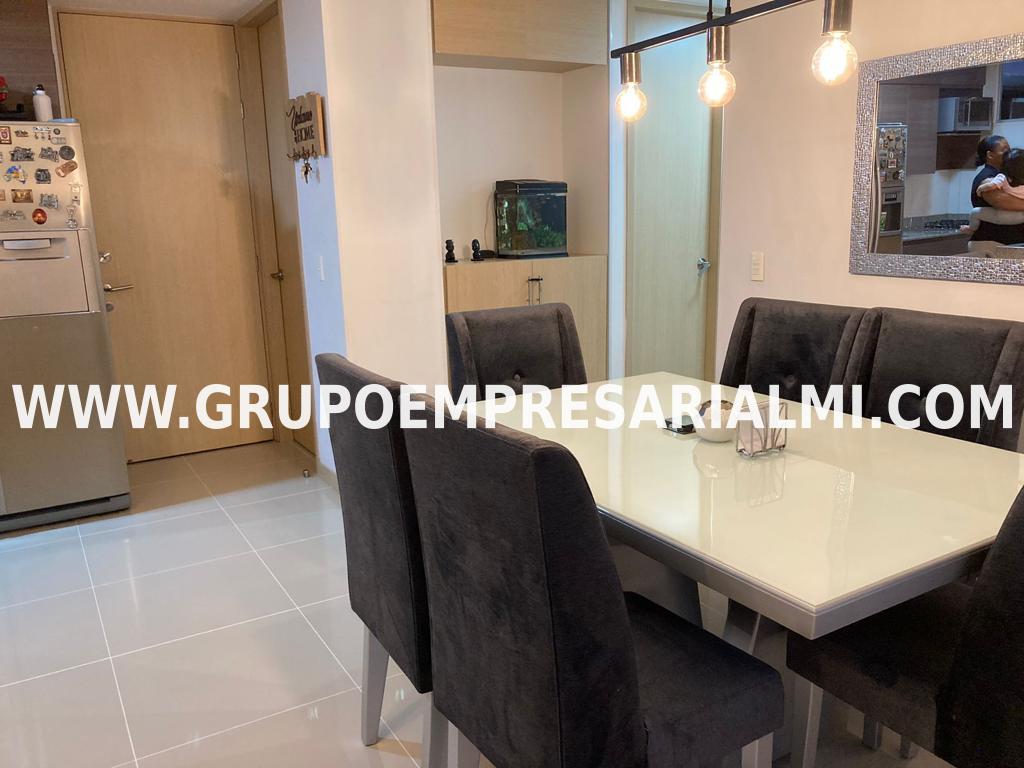 HERMOSO APARTAMENTO EN ARRIENDO SECTOR LOMA DEL INDIO COD: 33977