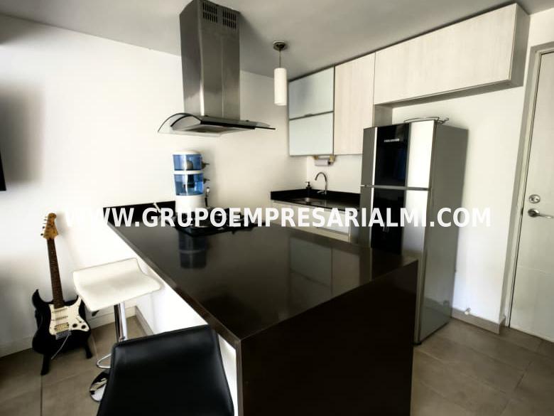 ESPECTACULAR APARTAMENTO EN VENTA SECTOR LOMA DE LOS BERNAL COD: 33994