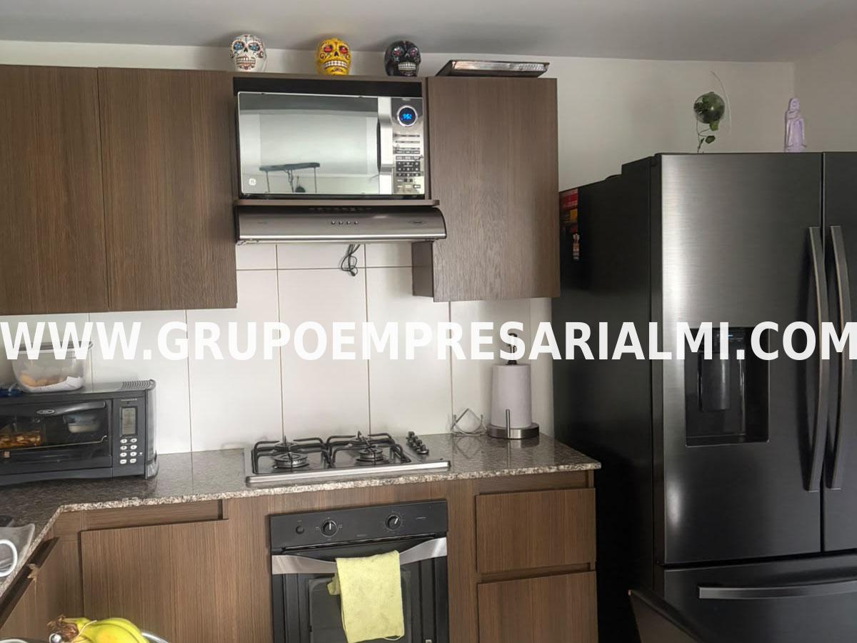 APARTAMENTO EN VENTA - SECTOR LA CUENCA, ENVIGADO COD: 34048