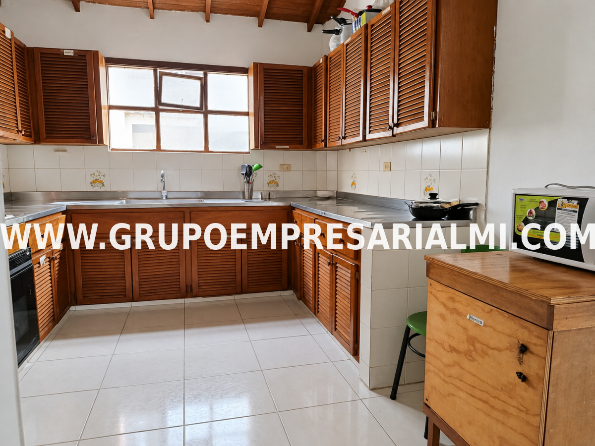 ESPECTACULAR CASA EN VENTA - SECTOR PRADO CENTRO  COD: 34110